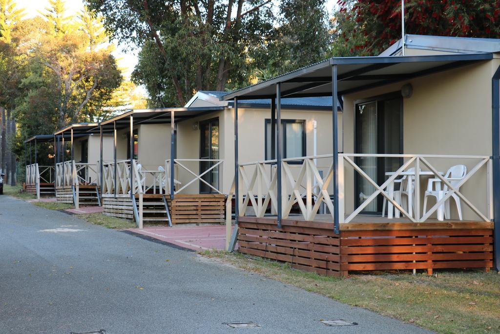 Acclaim Kingsway Tourist Park Hotel Madeley Exterior foto